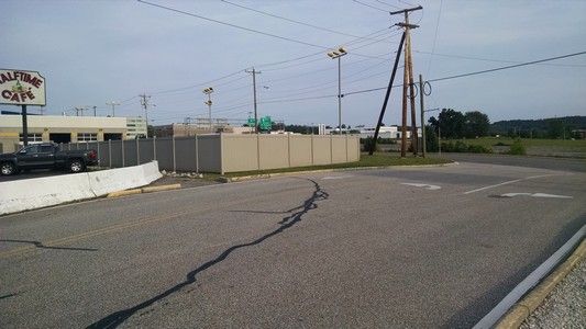 100 Putnam Village Drive, Hurricane, WV 25526